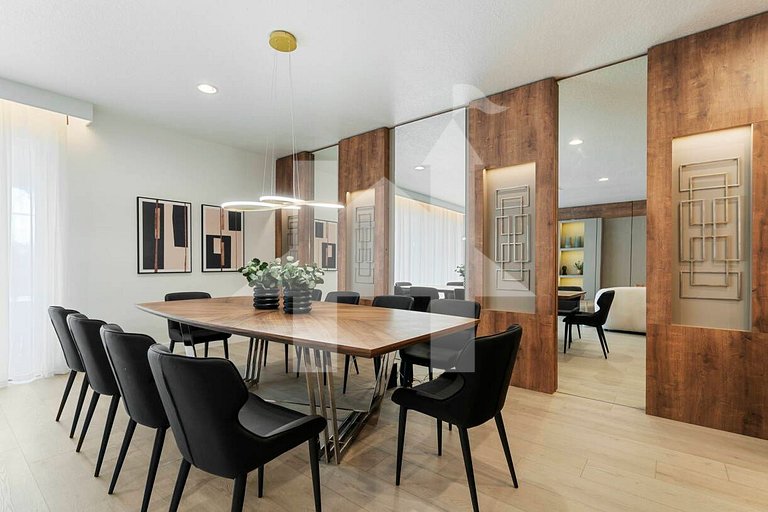 Vacation Home Near Disney, 8 bedrooms