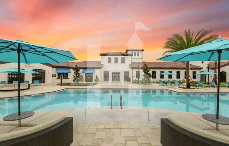 Vacation Home Near Disney, 8 bedrooms