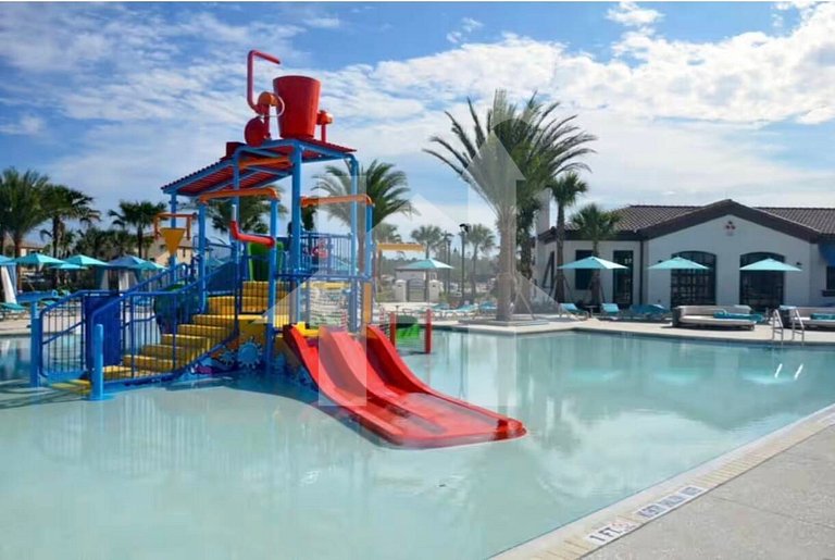 Vacation Home Near Disney, 8 bedrooms