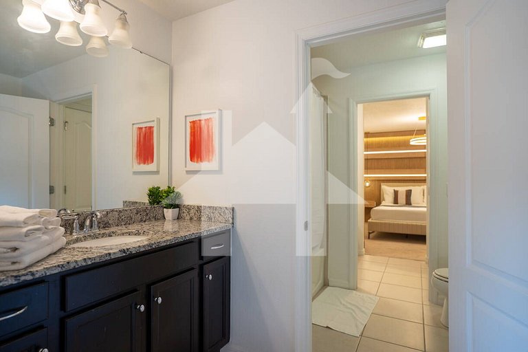 Vacation Home Near Disney, 8 bedrooms