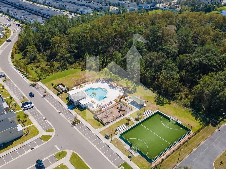 Vacation Home Near Disney, 9 bedrooms