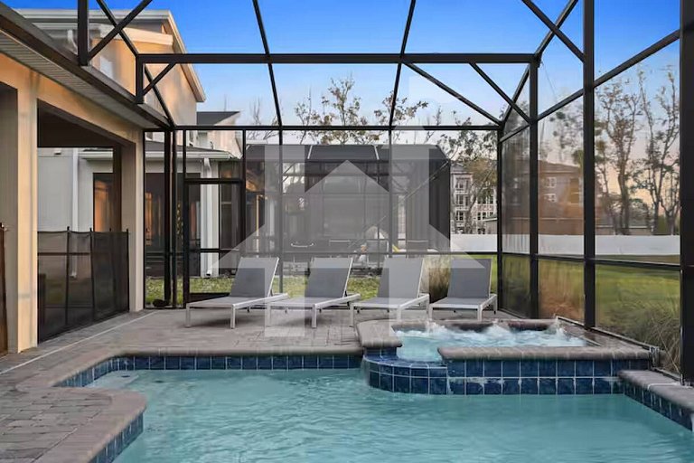 Vacation Home Near Disney, 9 bedrooms