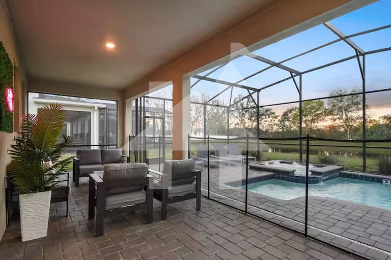 Vacation Home Near Disney, 9 bedrooms