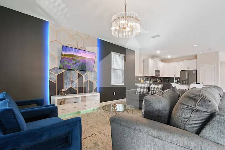 Vacation Home Near Disney, 9 bedrooms