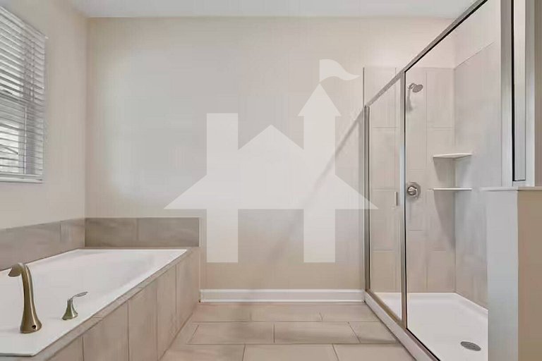 Vacation Home Near Disney, 9 bedrooms