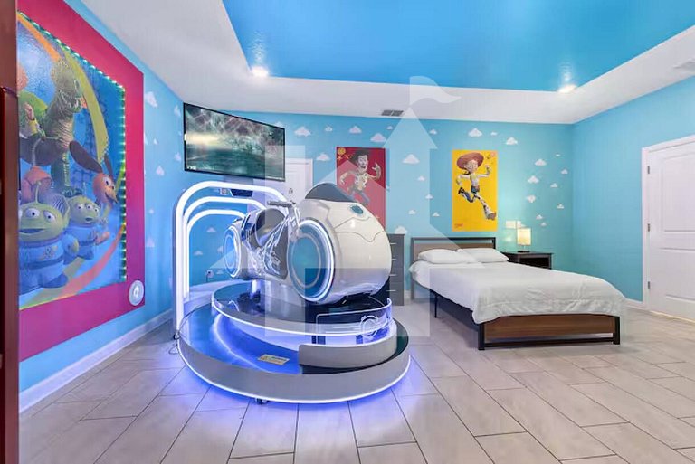 Vacation Home Near Disney, 9 bedrooms