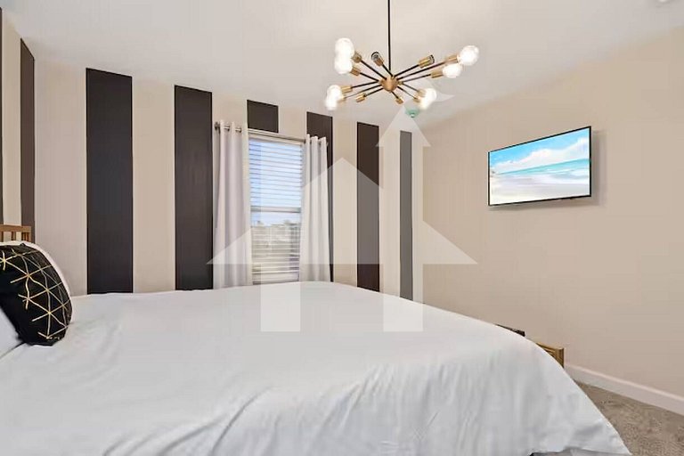 Vacation Home Near Disney, 9 bedrooms