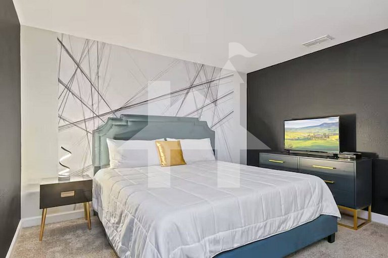 Vacation Home Near Disney, 9 bedrooms