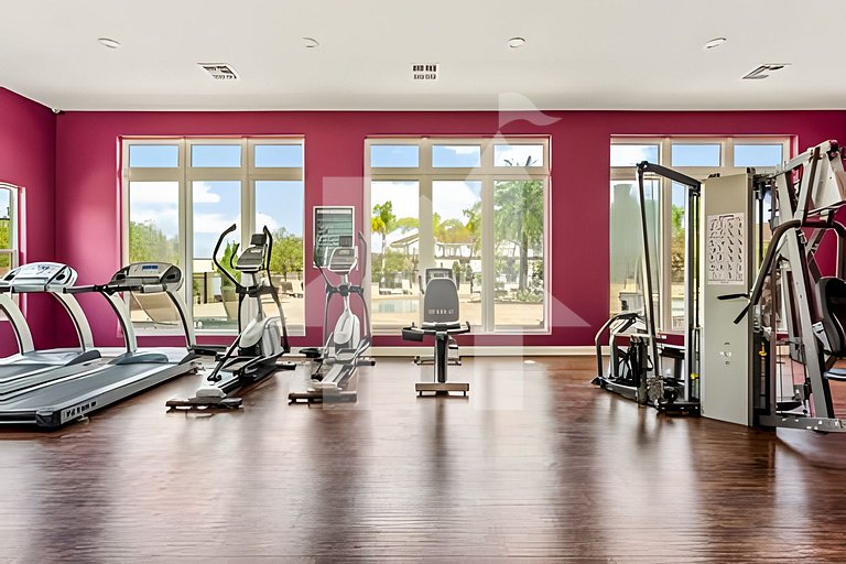 4BR Villa near Disney w/ Pool & Jacuzzi Access