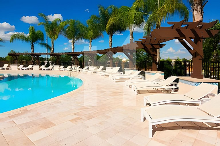 4BR Villa near Disney w/ Pool & Jacuzzi Access