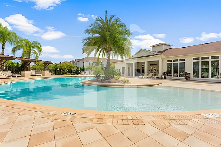 Casa 4Q no West Lucaya c/ Piscina e Jacuzzi