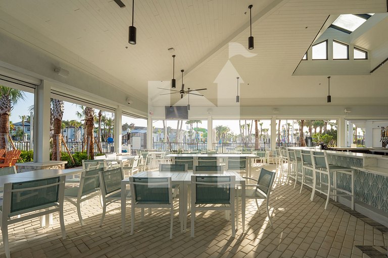 Vacation Home Near Disney, 6 bedrooms