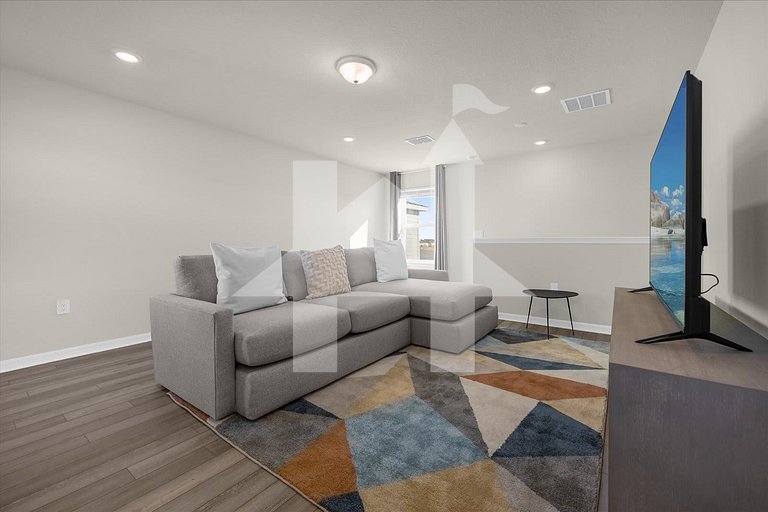 Vacation Home Near Disney, 6 bedrooms