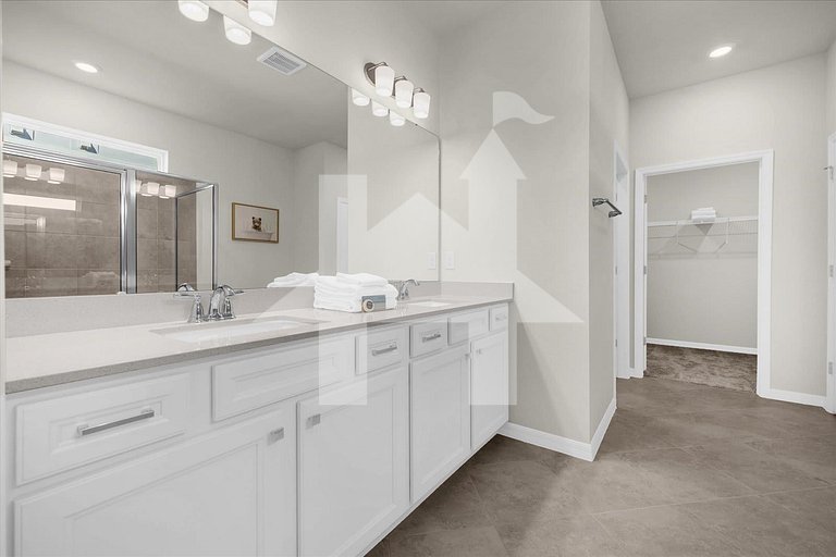 Vacation Home Near Disney, 6 bedrooms