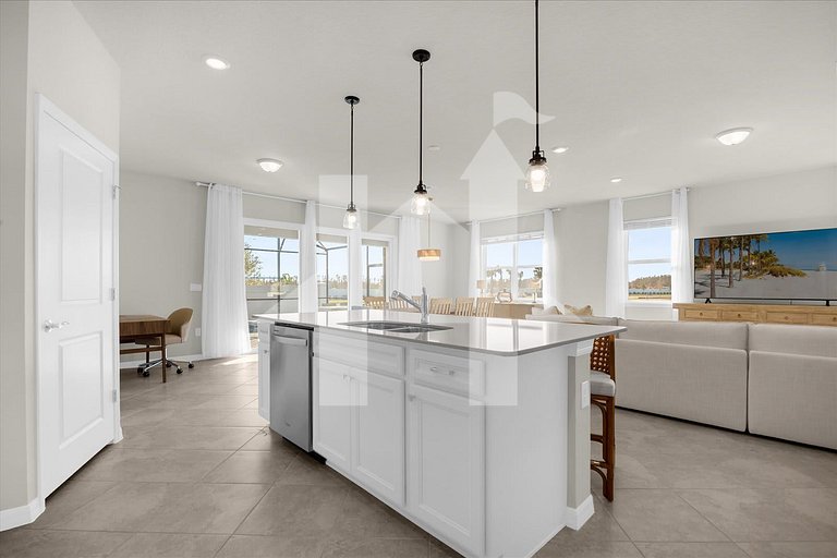 Vacation Home Near Disney, 6 bedrooms