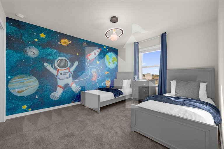 Vacation Home Near Disney, 6 bedrooms