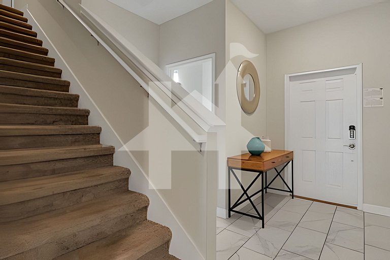 Vacation Home Near Disney, 4 bedrooms