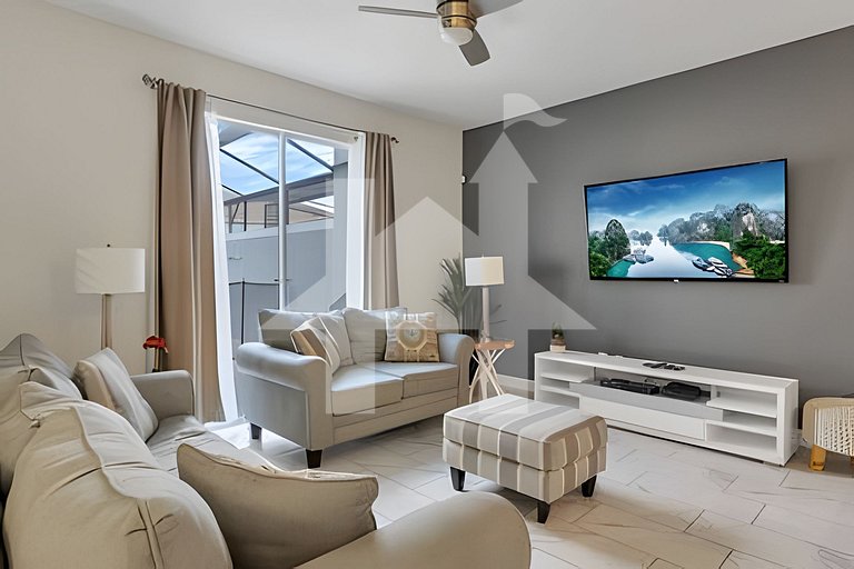 Vacation Home Near Disney, 4 bedrooms