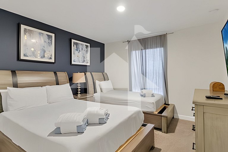 Family Villa 10min to Disney + Private Pool