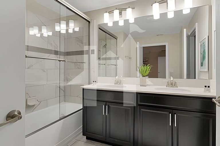 Family Villa 10min to Disney + Private Pool