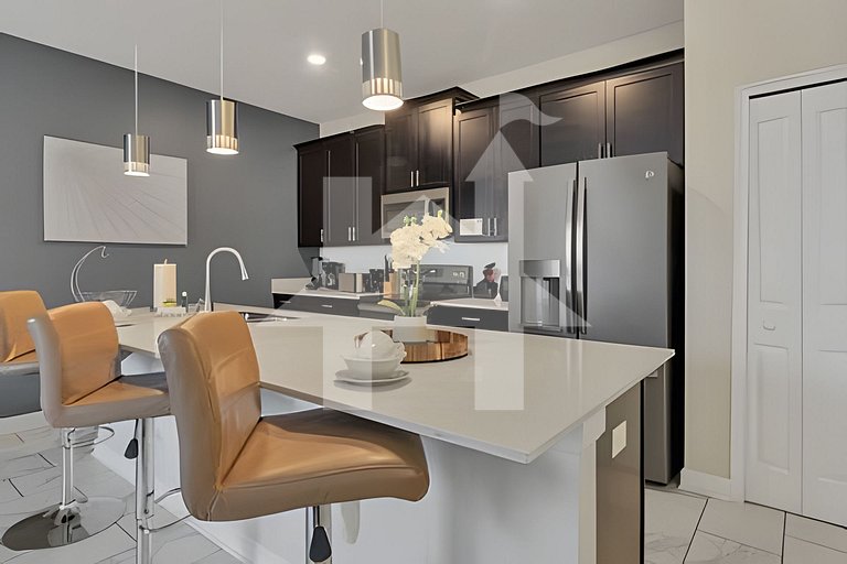 Family Villa 10min to Disney + Private Pool