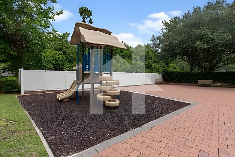 Modern 3BR Condo near Disney + Resort Pool