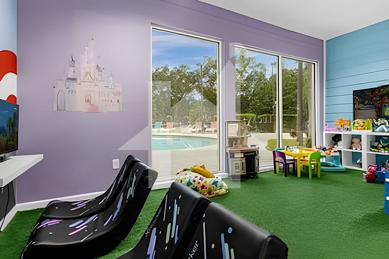 Modern 3BR Condo near Disney + Resort Pool