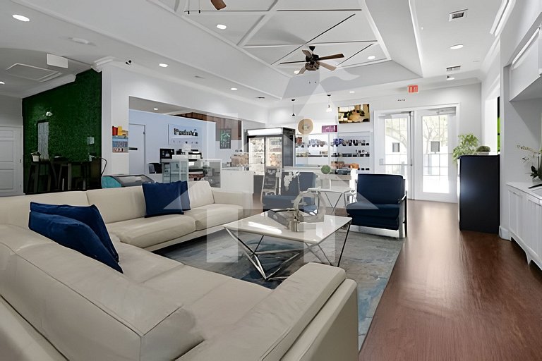 Modern 3BR Condo near Disney + Resort Pool