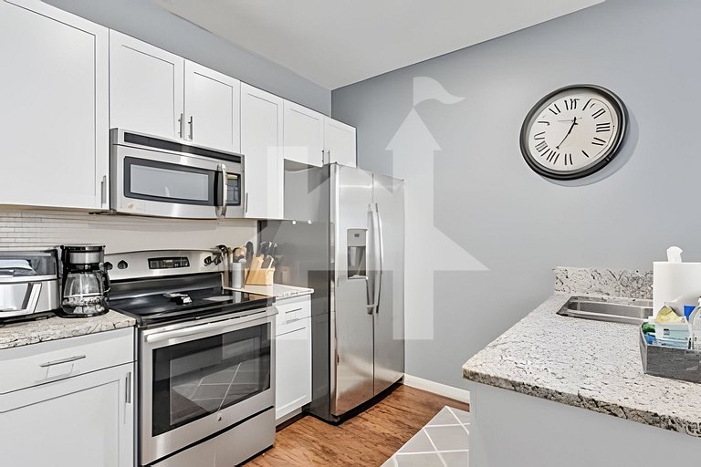 Modern 3BR Condo near Disney + Resort Pool