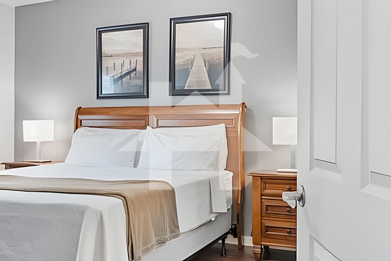 Modern 3BR Condo near Disney + Resort Pool