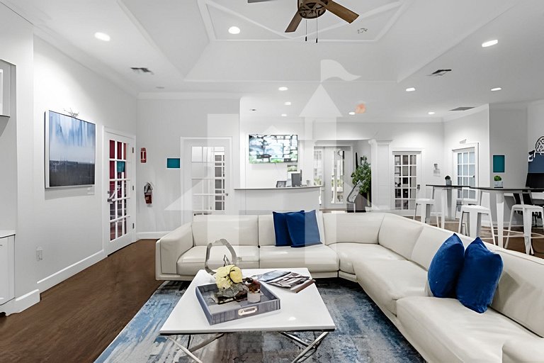 Modern 3BR Condo near Disney + Resort Pool