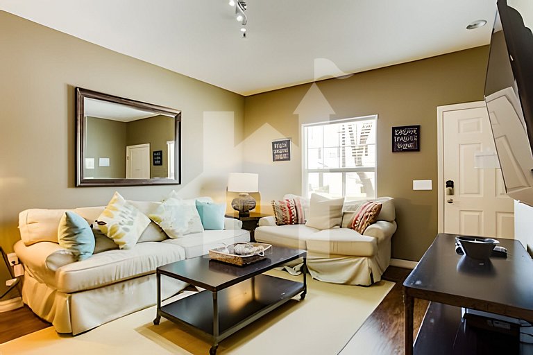 Modern Villa 10 Min from Disney, Fully Equipped.