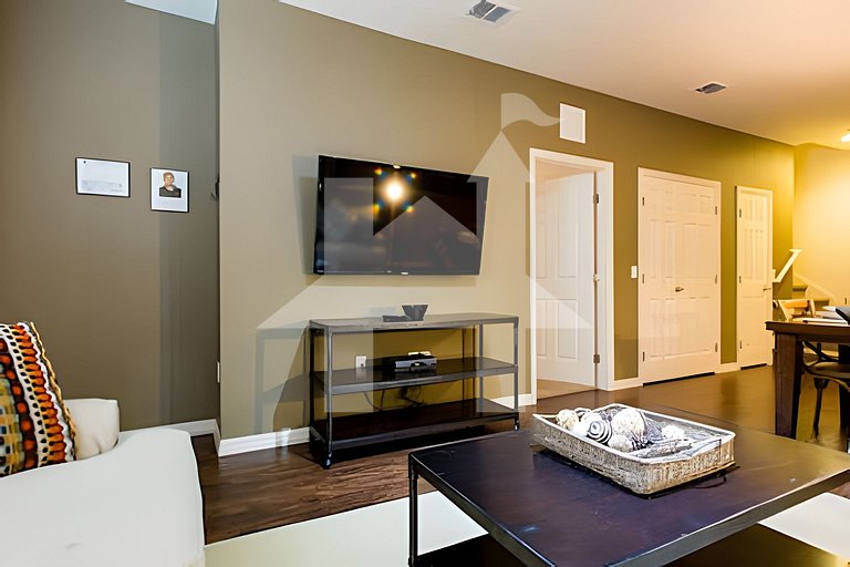 3BR Home Near Disney with Clubhouse