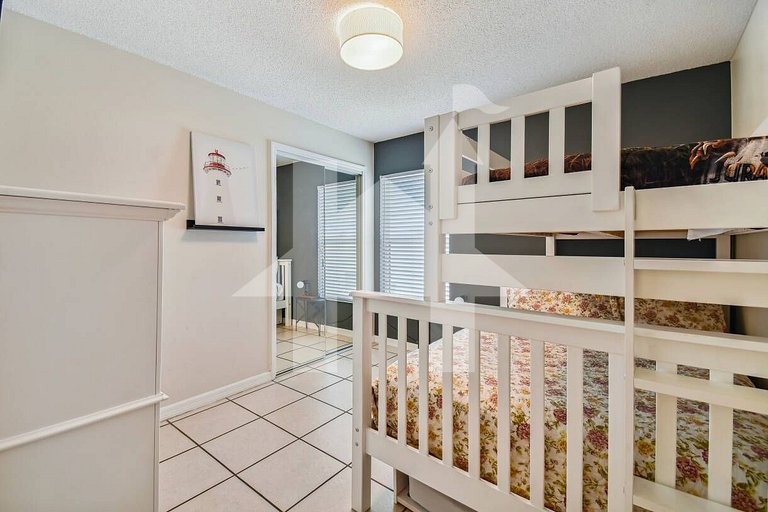 Vacation Home Near Disney, 4 bedrooms