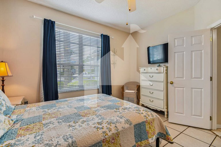 Vacation Home Near Disney, 4 bedrooms