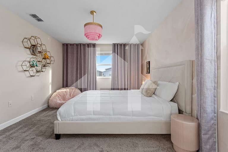 Vacation Home Near Disney, 7 bedrooms