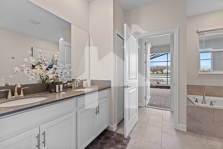 Vacation Home Near Disney, 7 bedrooms