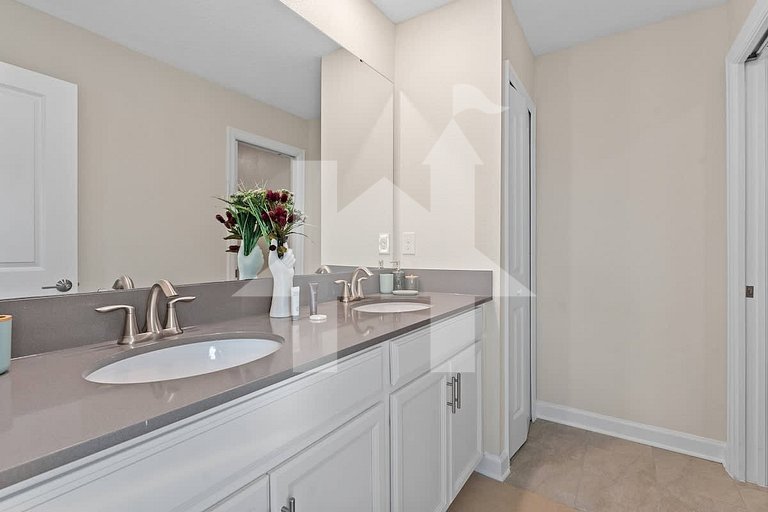 Vacation Home Near Disney, 7 bedrooms