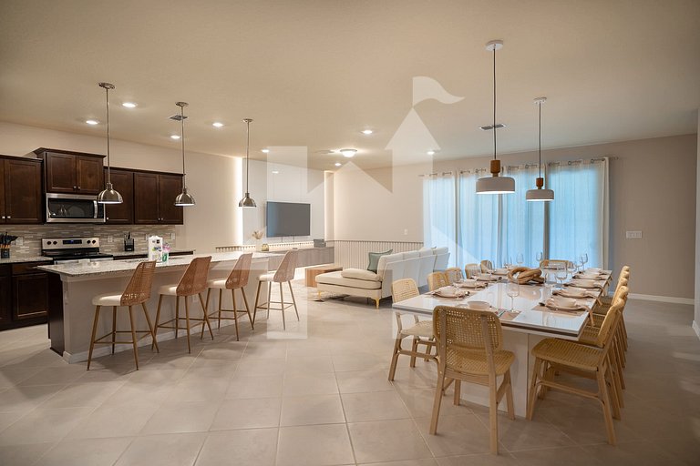 Vacation Home Near Disney, 10 bedrooms