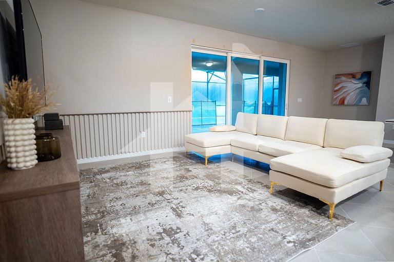 Vacation Home Near Disney, 10 bedrooms