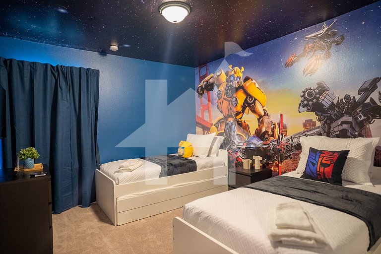 Vacation Home Near Disney, 10 bedrooms