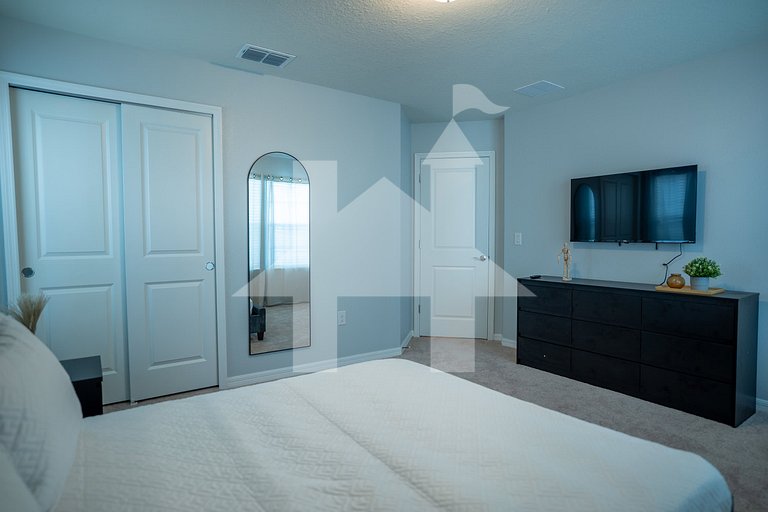 Vacation Home Near Disney, 10 bedrooms