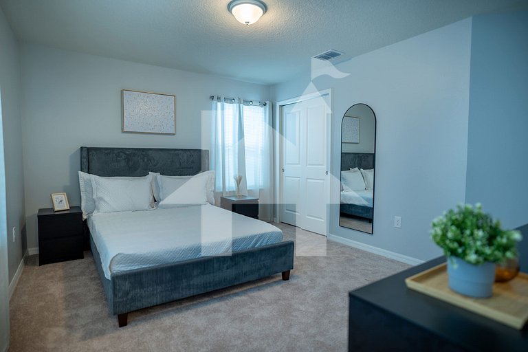 Vacation Home Near Disney, 10 bedrooms