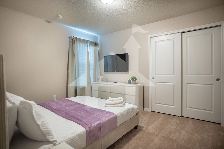 Vacation Home Near Disney, 10 bedrooms