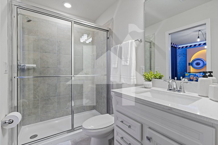 Vila Luxuosa 5 Quartos com Piscina e Lazer