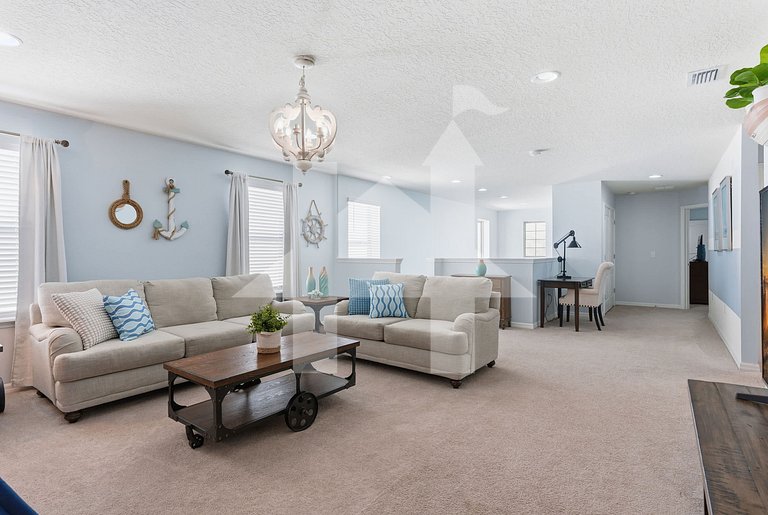 6BR Family Home with Pool and Game Room