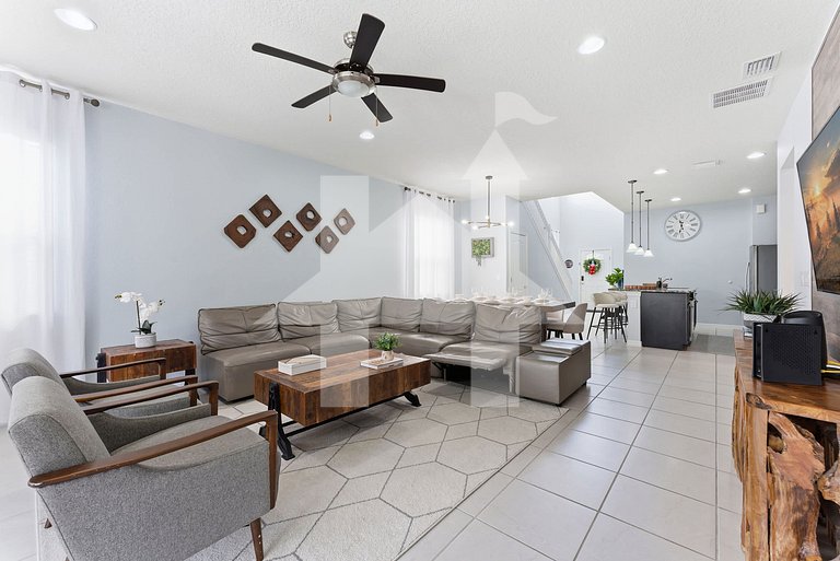 6BR Family Home with Pool and Game Room