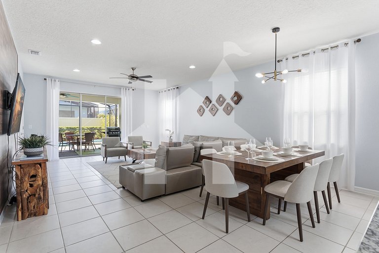 6BR Family Home with Pool and Game Room