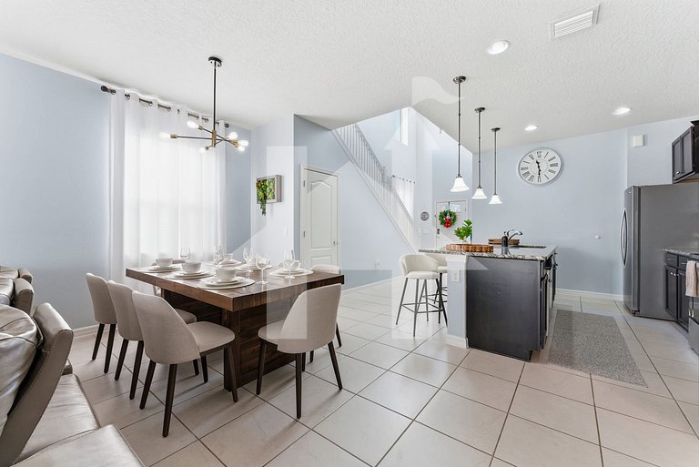 6BR Family Home with Pool and Game Room