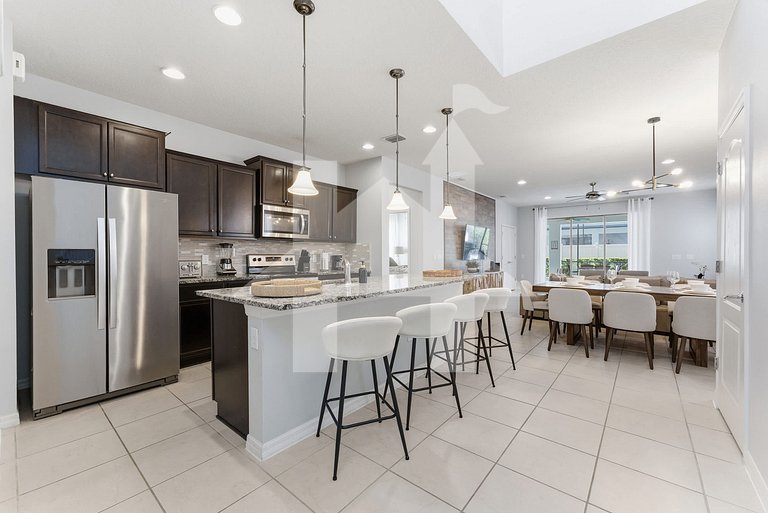 Casa 6 Quartos com Piscina e Game Room